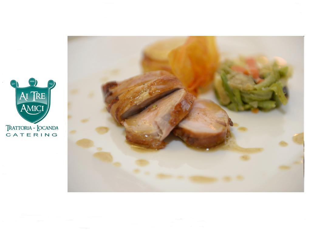Trattoria Locanda Ai Tre Amici Mortegliano Luaran gambar