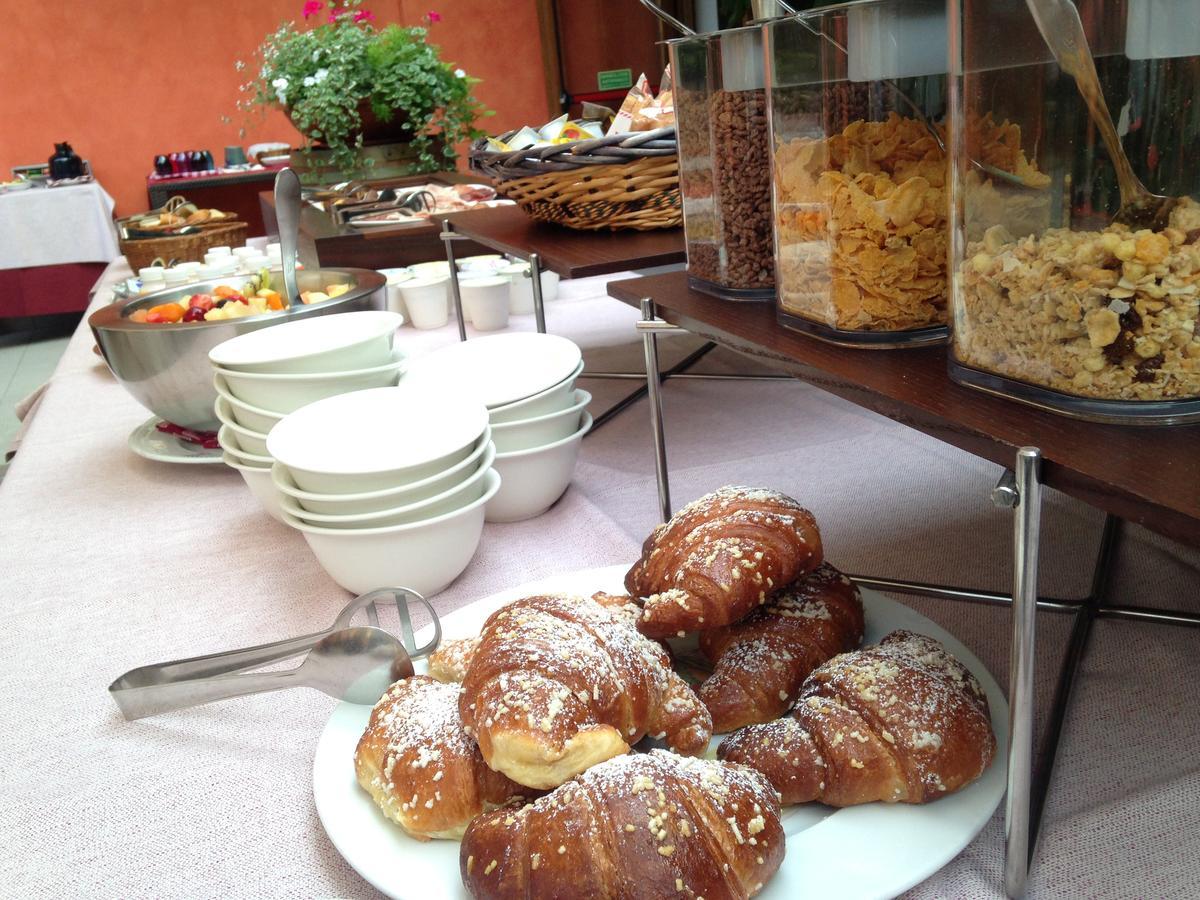 Trattoria Locanda Ai Tre Amici Mortegliano Luaran gambar